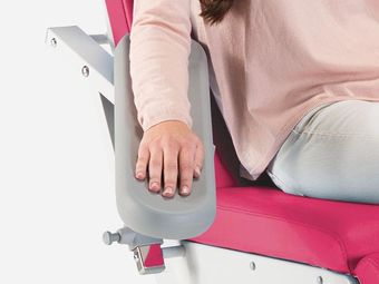 Armrests rotatable, folding upwards and tiltable 